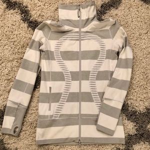 Lululemon logo zip up